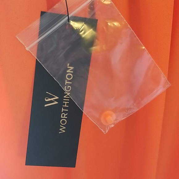 Cold shoulder blouse - Picture 8 of 9